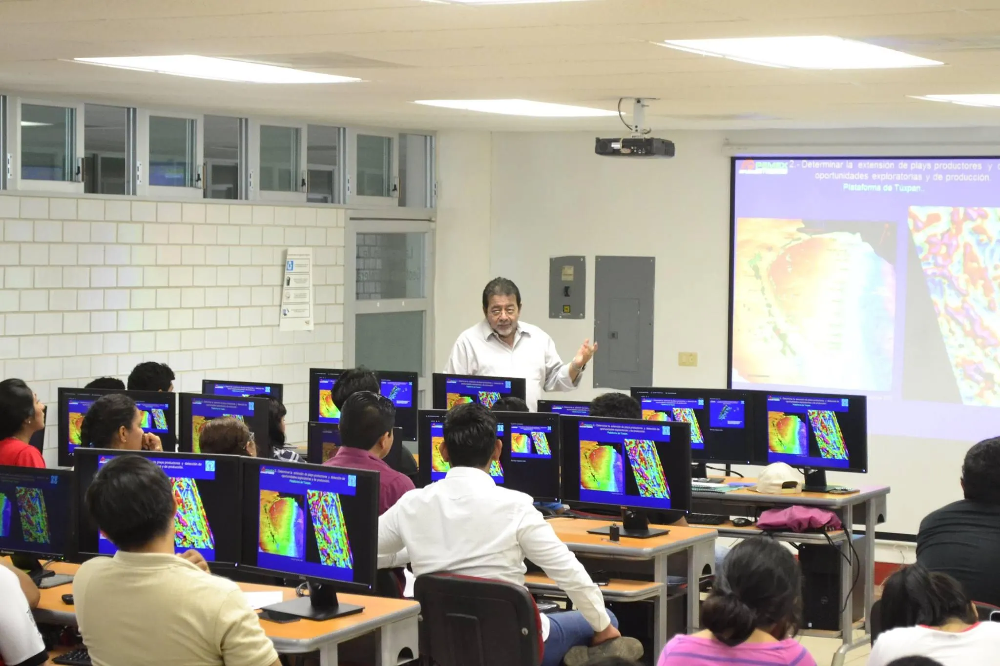 Ingenieria en Geofisica Petrolera